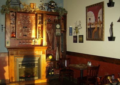 Mogio's Interior