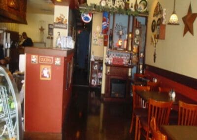 Vibrant Pizza Restaurant Lobby - Mogio's Pizza Plano Texas - Family-Friendly Dining